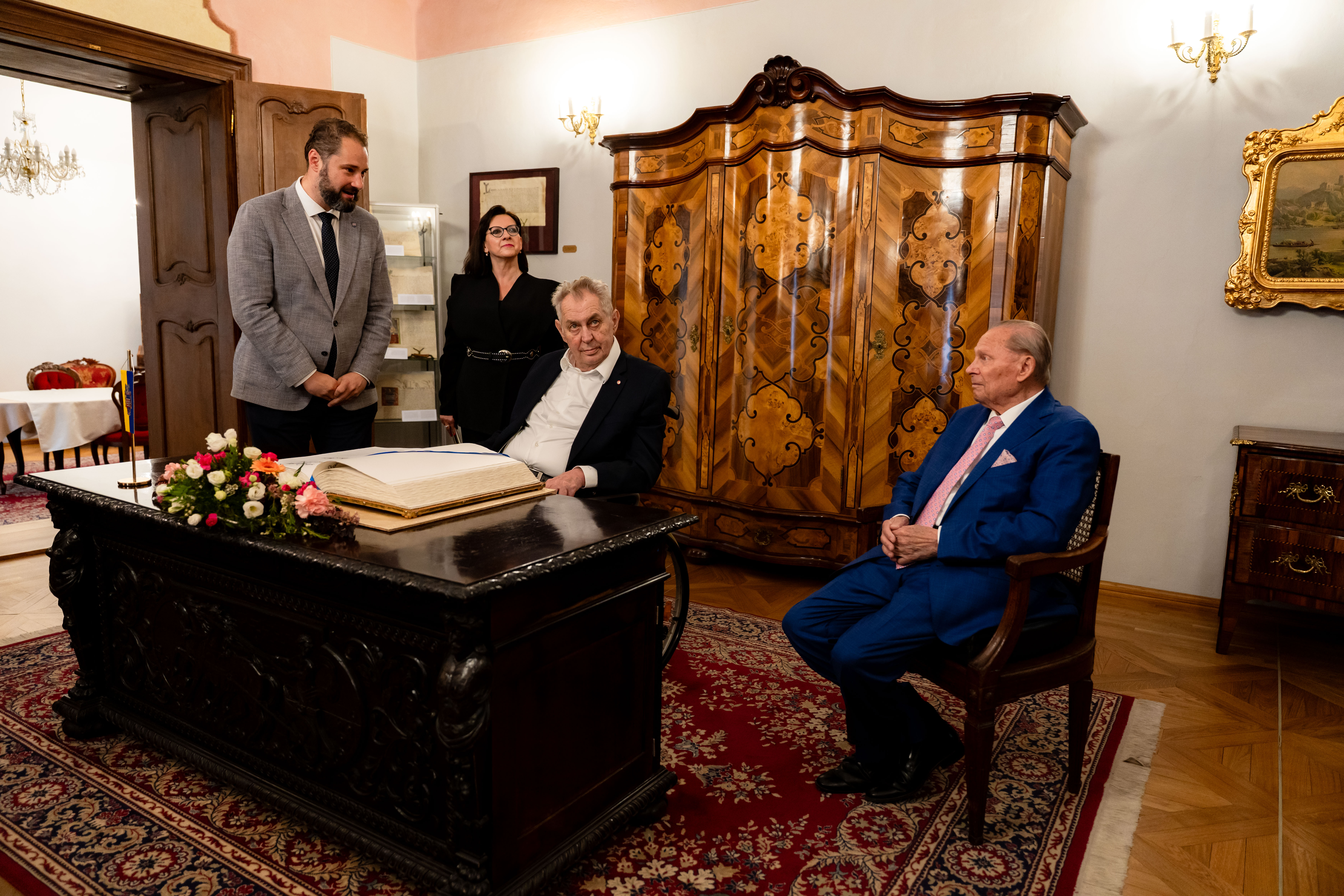 Prezident ZEMAN V Kosiciach so Schusterom -1-87